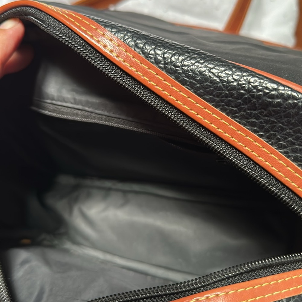 Dooney and bourke crossbody - Picture 5 of 5